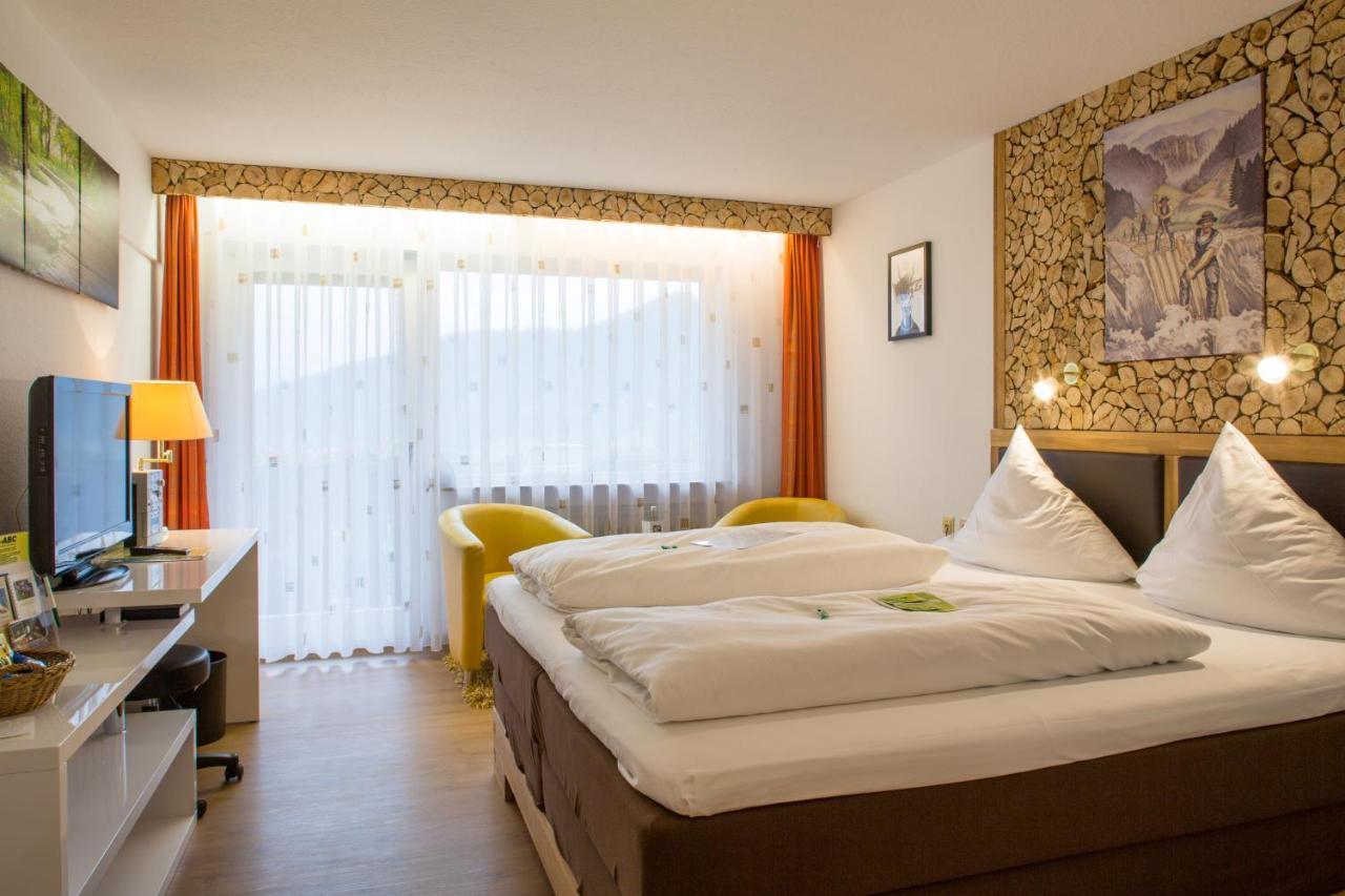 Hotel Sonnenblick Schenkenzell ภายนอก รูปภาพ