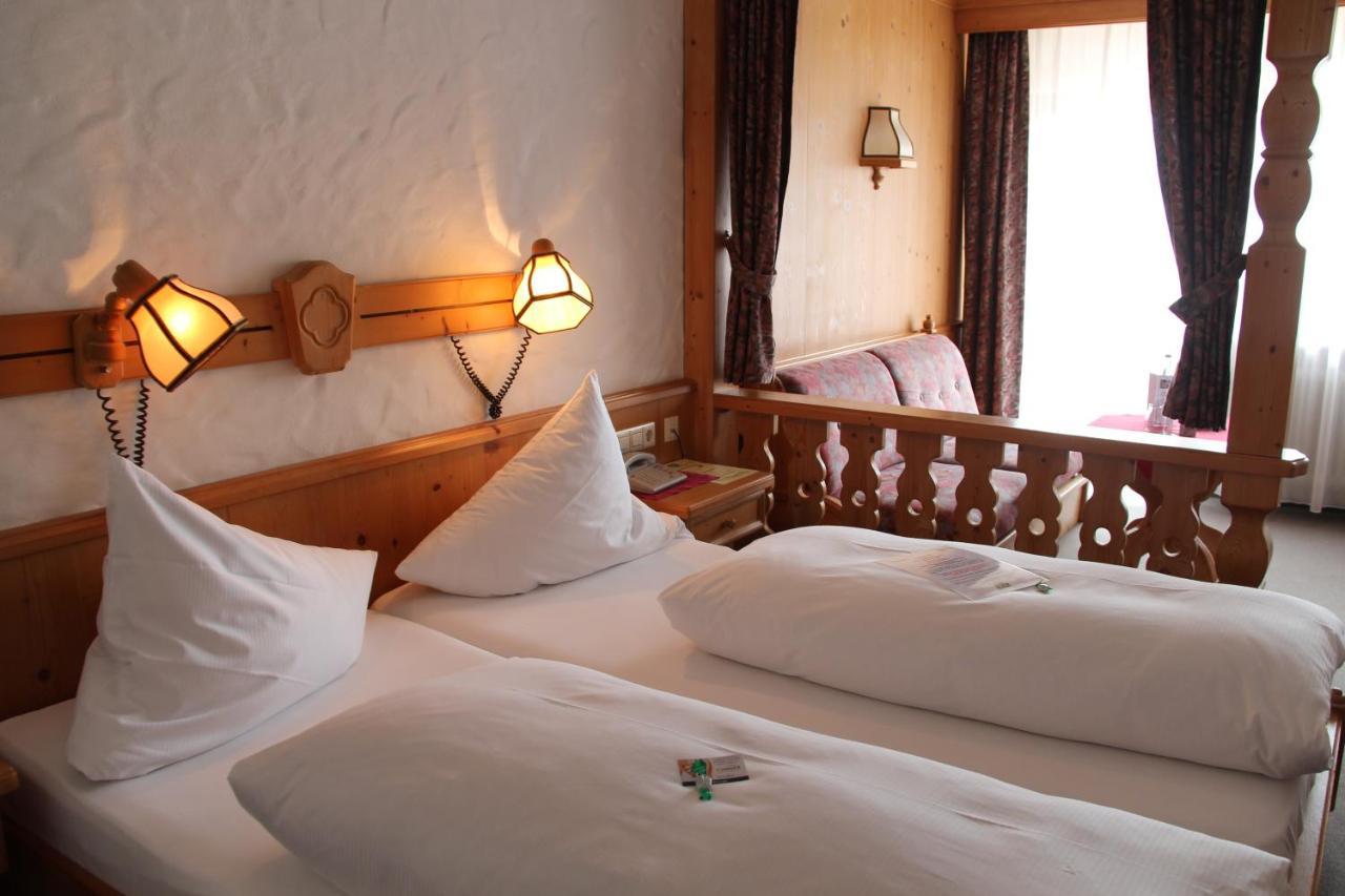 Hotel Sonnenblick Schenkenzell ภายนอก รูปภาพ